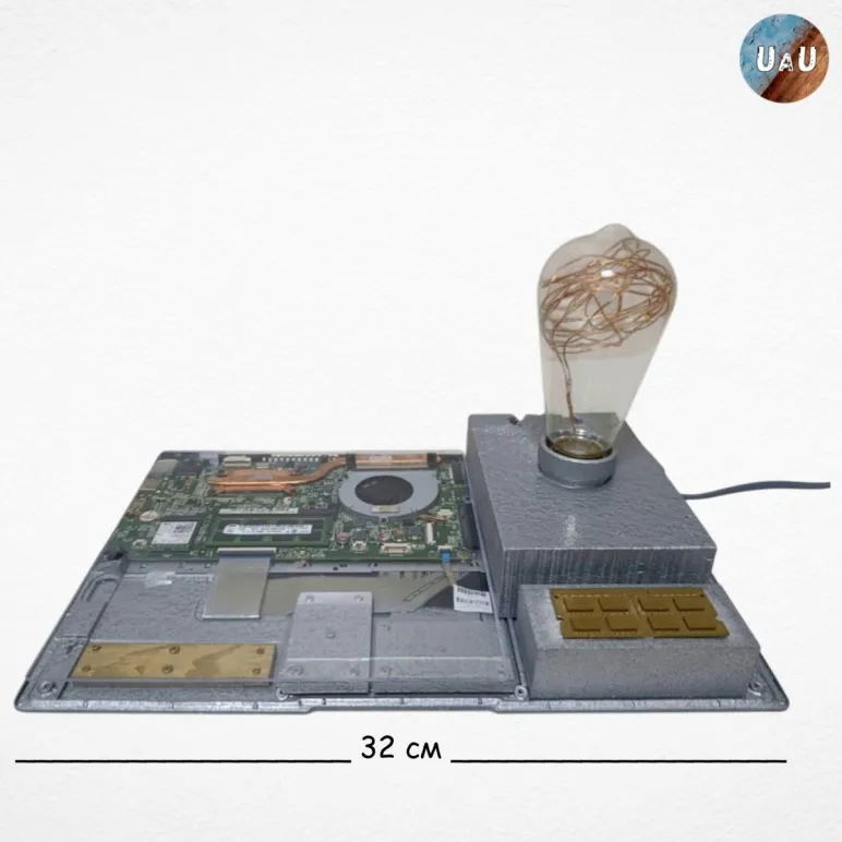 Светильник ручной работы "Никола Тесла"