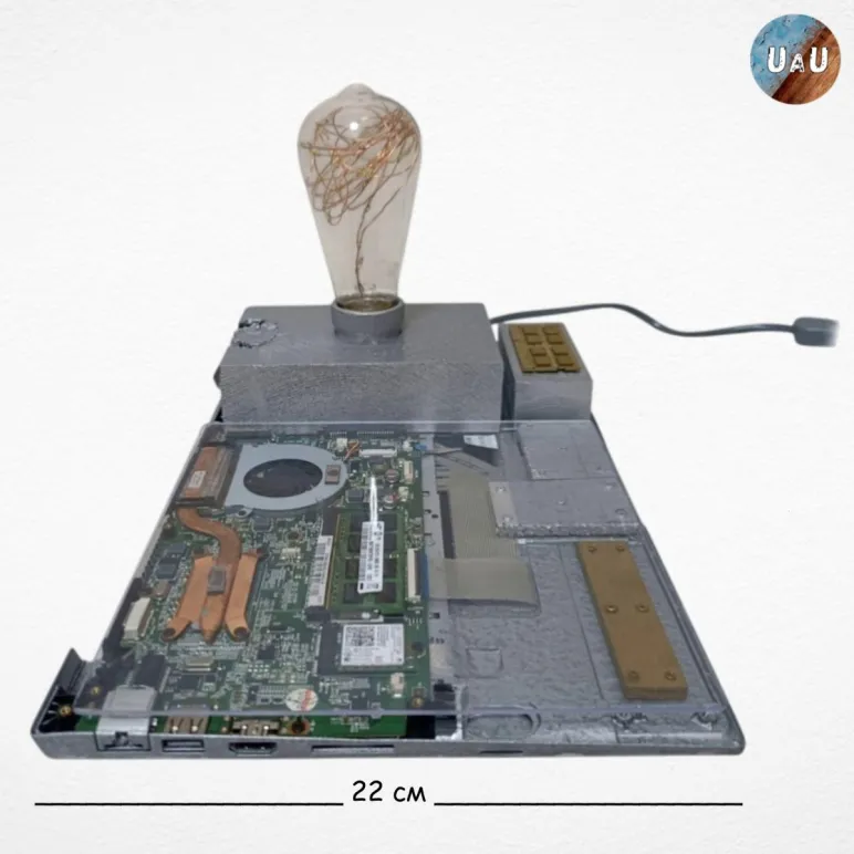 Светильник ручной работы "Никола Тесла"