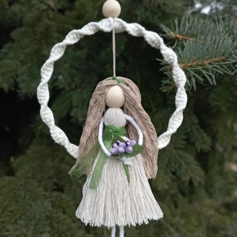 Кукла интерьерная макраме