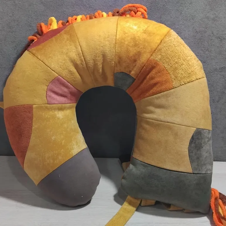 Подушка-воротник