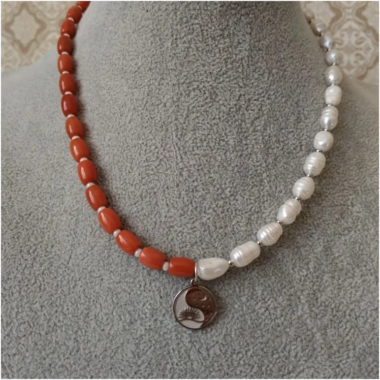 Бусы из речного жемчуга и запеченного коралла с кулоном "Инь-Янь" серебро 925, браслет в подарок при покупке в течении 3х дней