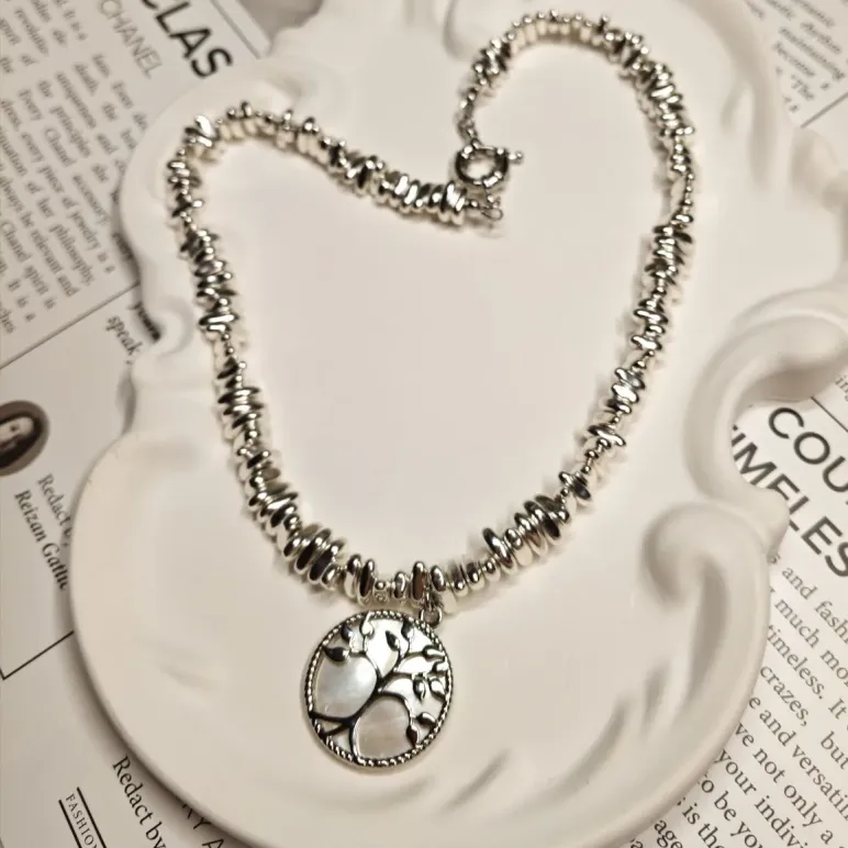 Чокер из гематита с подвеской