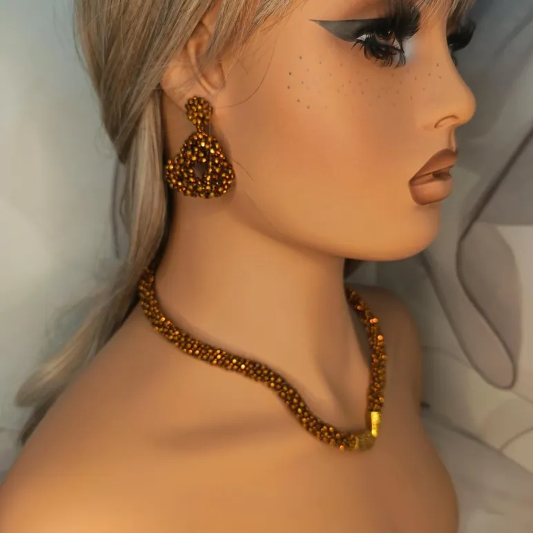 Жгут-колье Змейка и серьги ручной работы.