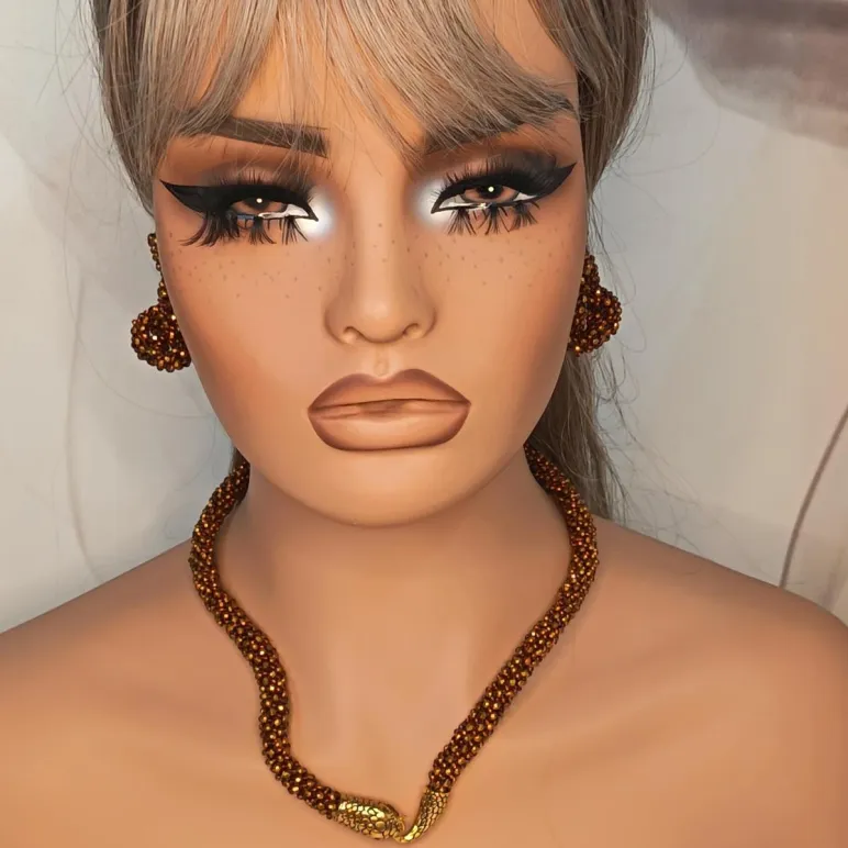 Жгут-колье Змейка и серьги ручной работы.