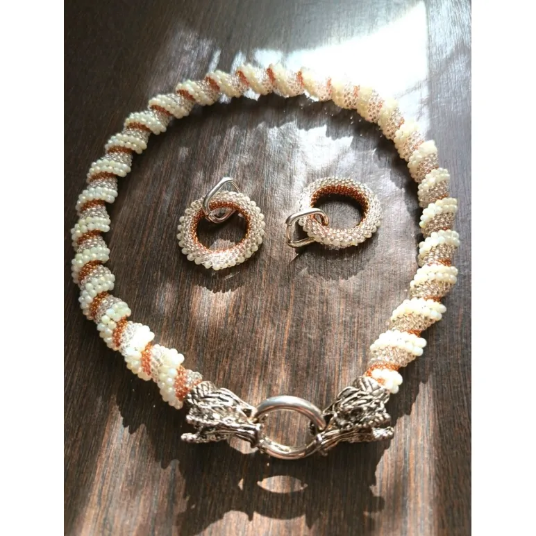 Жгут-колье "Дракон" и серьги бублики ручной работы.