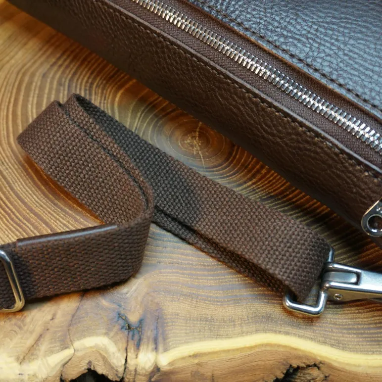 Поясная сумка из натуральной кожи