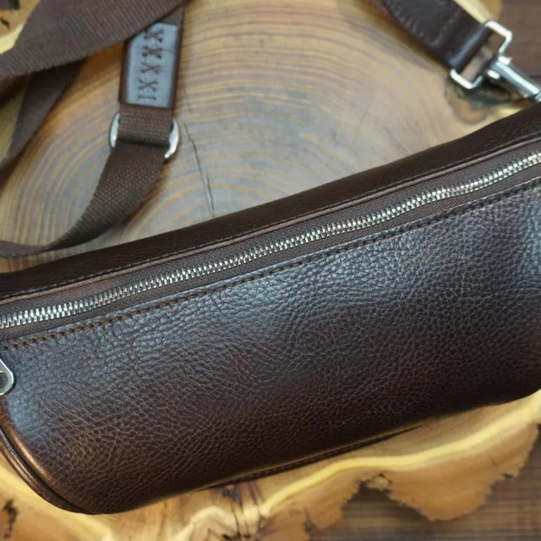 Поясная сумка из натуральной кожи