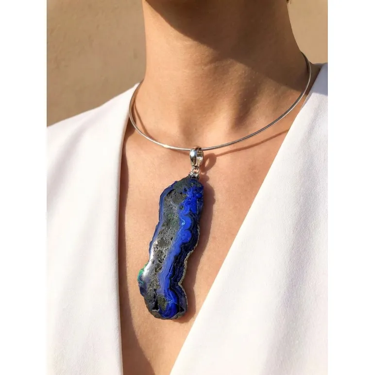 Кулон-подвеска из натурального азурита «Горный ручей» ручной работы