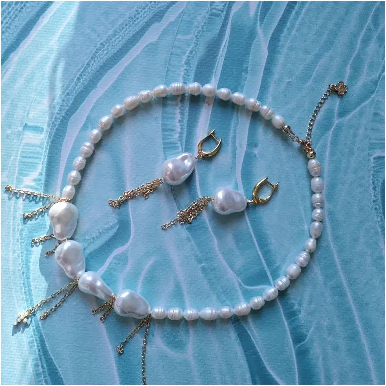 Бусы из натурального речного жемчуга и жемчужин майорка и серьги к ним