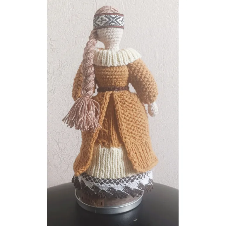 Вязаная кукла-оберег