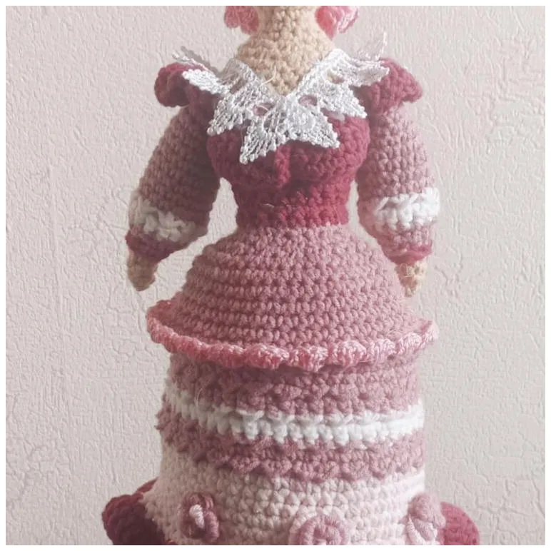 Вязаная кукла-оберег