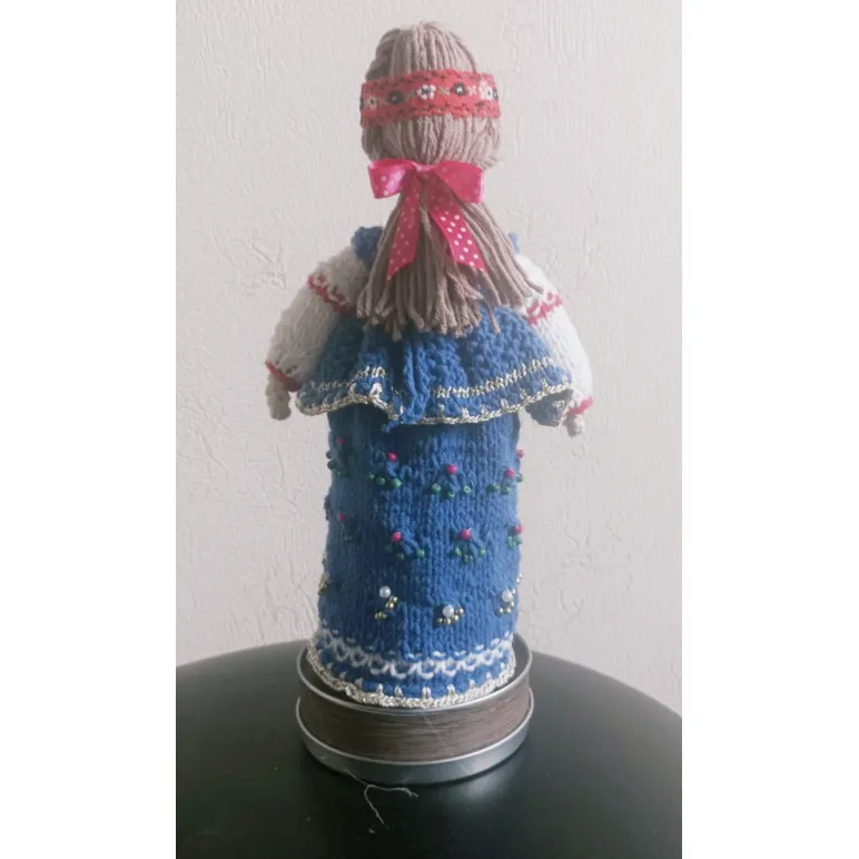 Вязаная кукла-оберег