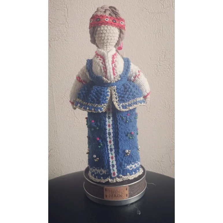 Вязаная кукла-оберег