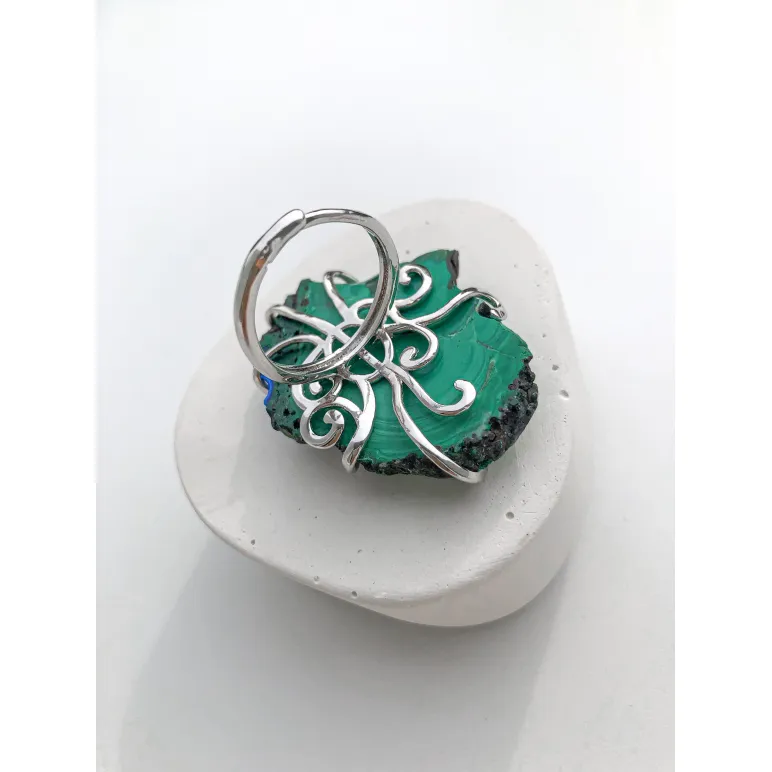 Крупное кольцо с натуральным малахитом ручной работы, безразмерное