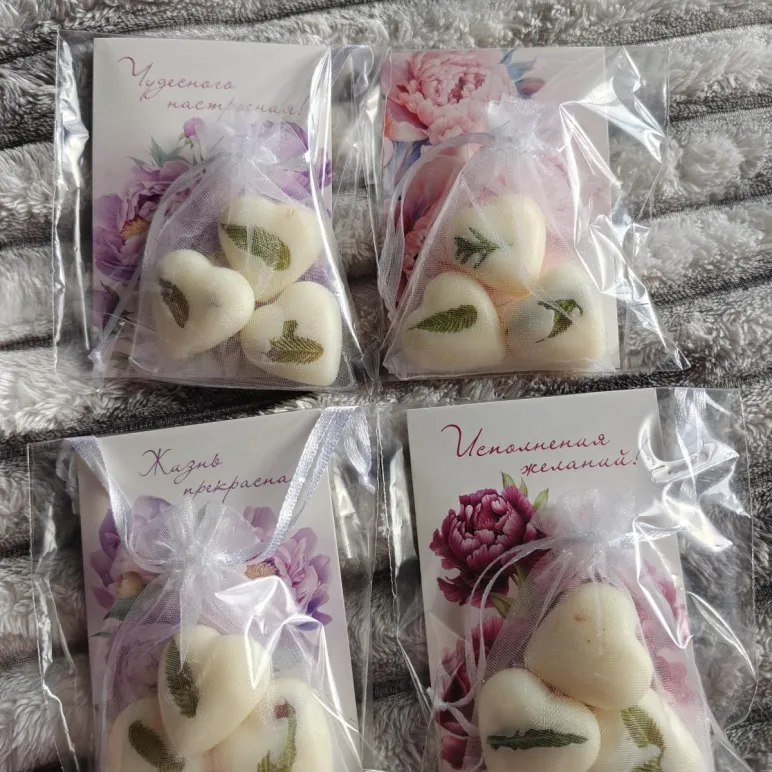 Аромасаше-сердечки из соевого воска с авторским ароматом