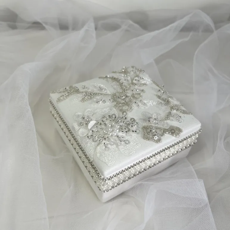 Шкатулка для свадебных колец