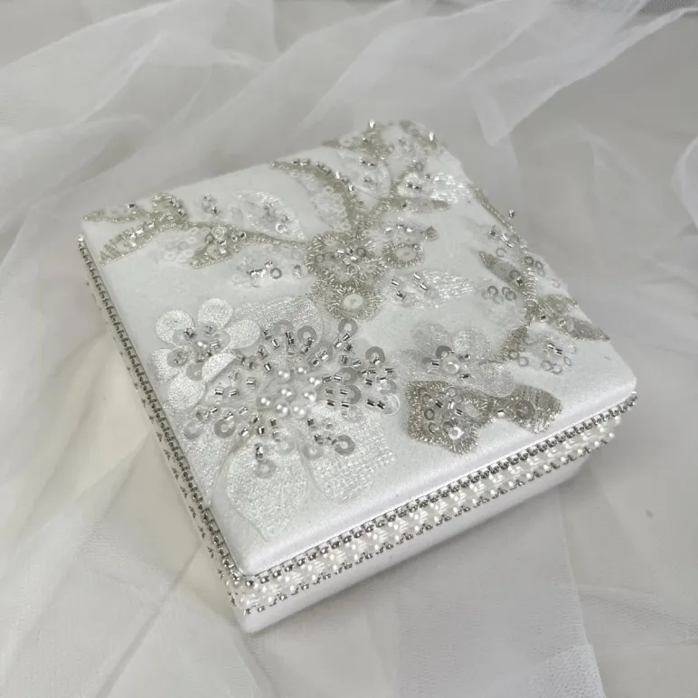 Шкатулка для свадебных колец