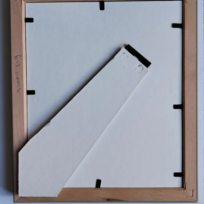 КартинA вышитая гладью "Колокольчик" 18х21 см