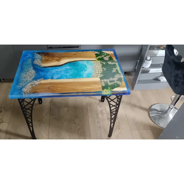 Журнальный столик