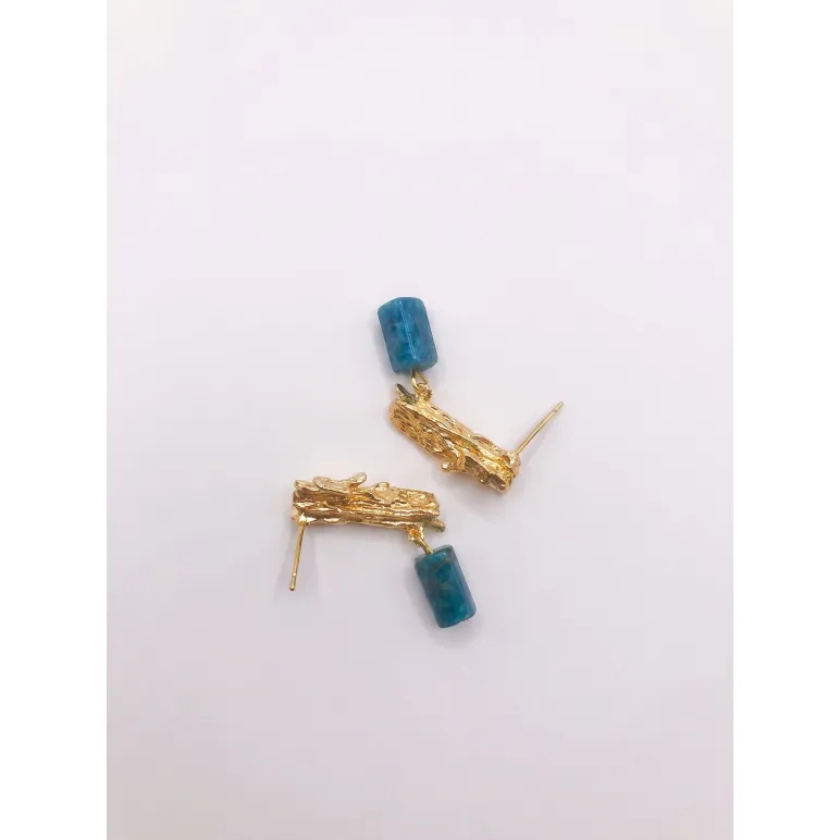 Серьги гвоздики с апатитом ручной работы, позолота