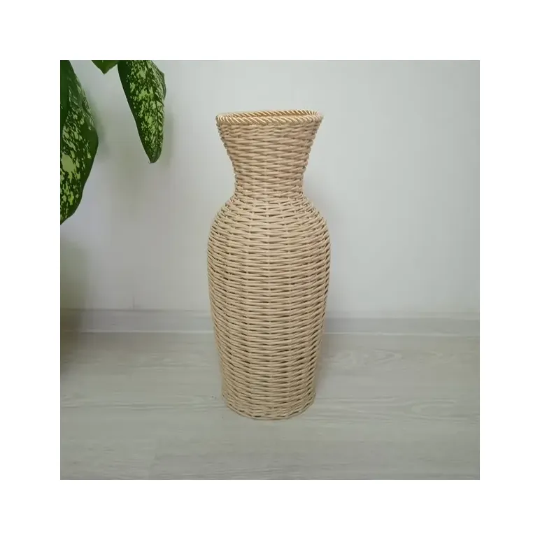 Ваза напольная плетёная