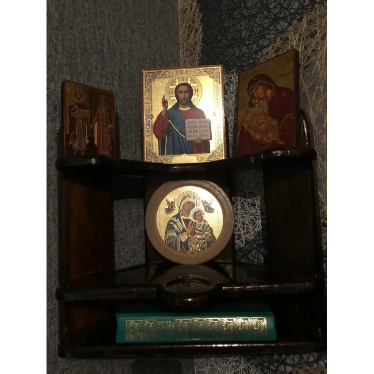 Иконостас ручной работы, массив сосны