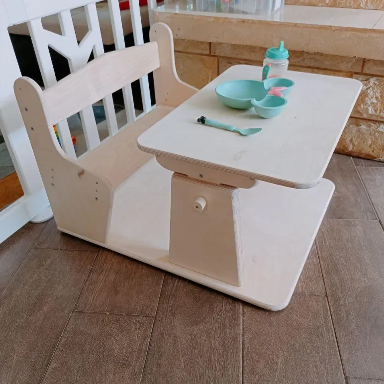 Детский обеденный стол