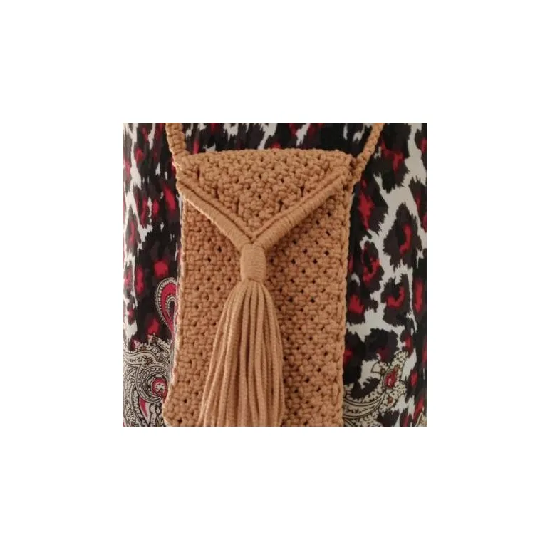 Сумочка для телефона макраме