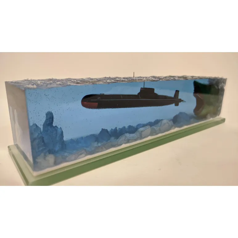 Сувенир Мегалодон и Акула. Подводная лодка