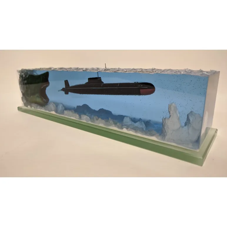 Сувенир Мегалодон и Акула. Подводная лодка