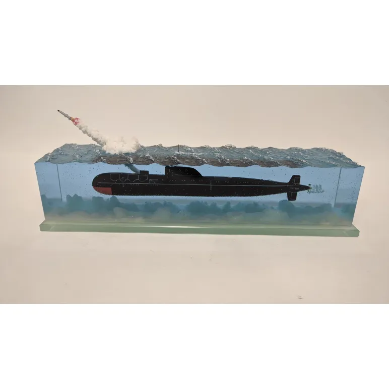 Подводная лодка Проект 670 "Скат" с люминофором.