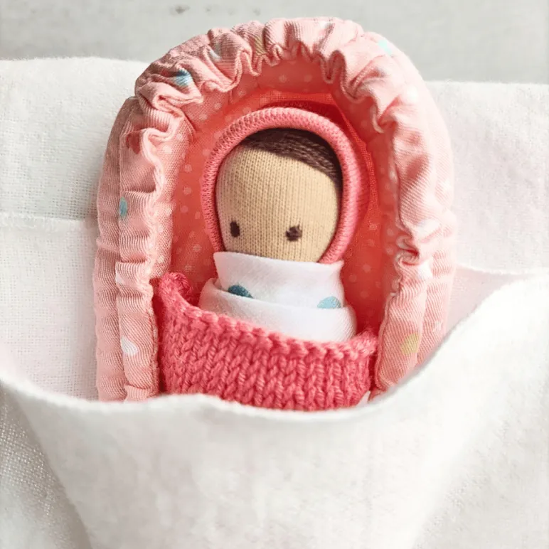 крошка в ладошке ручная работа