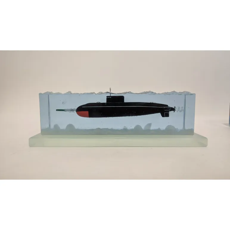 Сувенир ПЛ с торпедной атакой. Подводная лодка