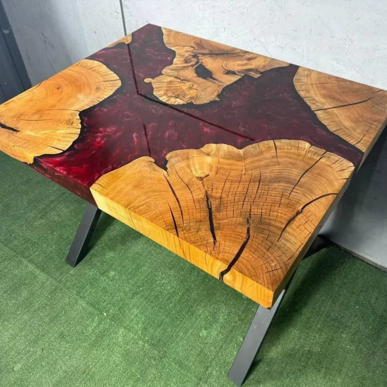Стол из спила карагача и эпоксидной смолы Гранатовый браслет река