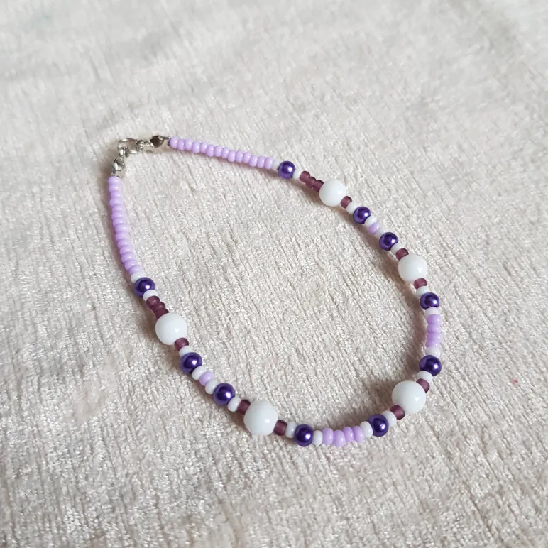 Браслеты из бисера с бусинами и кристаллами