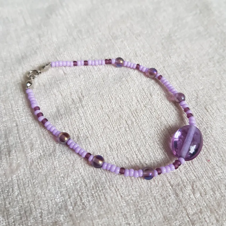 Браслеты из бисера с бусинами и кристаллами