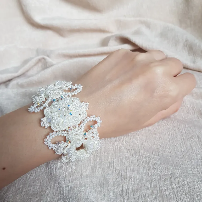 Браслет и серьги "Хрустальный звон" фриволите