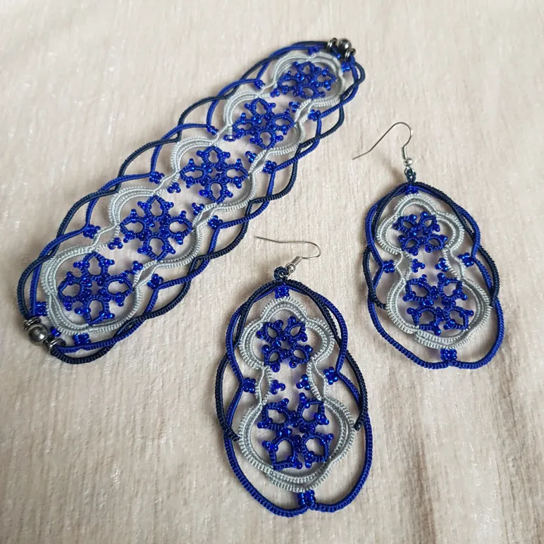 ​Браслет и серьги "Матрёшки" фриволите