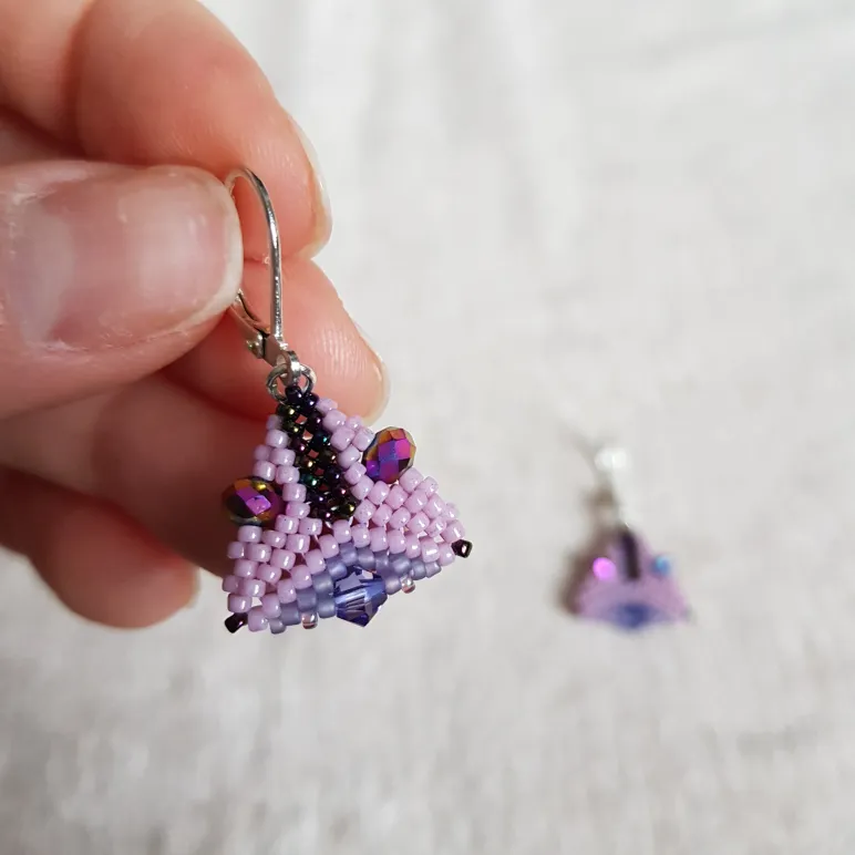 Серьги с жемчугом, биконусами. ронделями