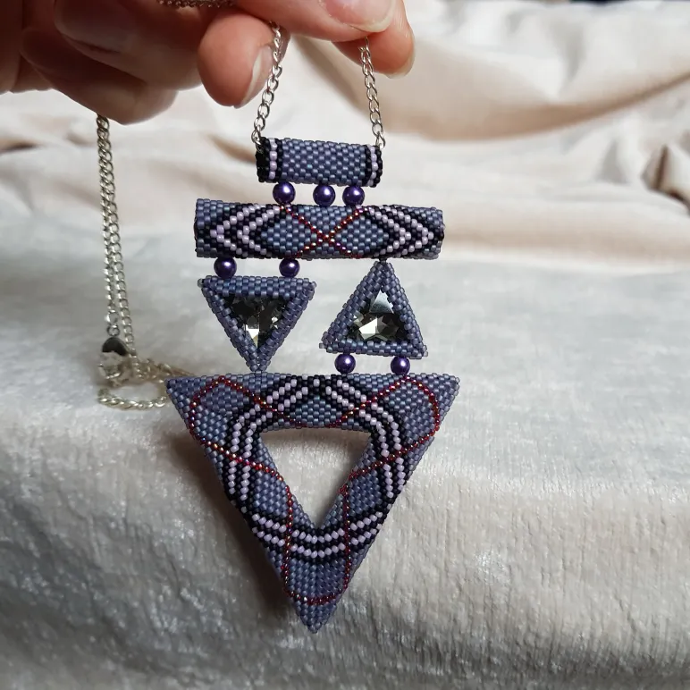 ​Кулон / Подвеска "Перламутр"