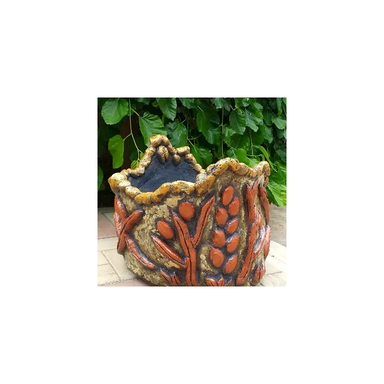 Вазон из бетона уличный