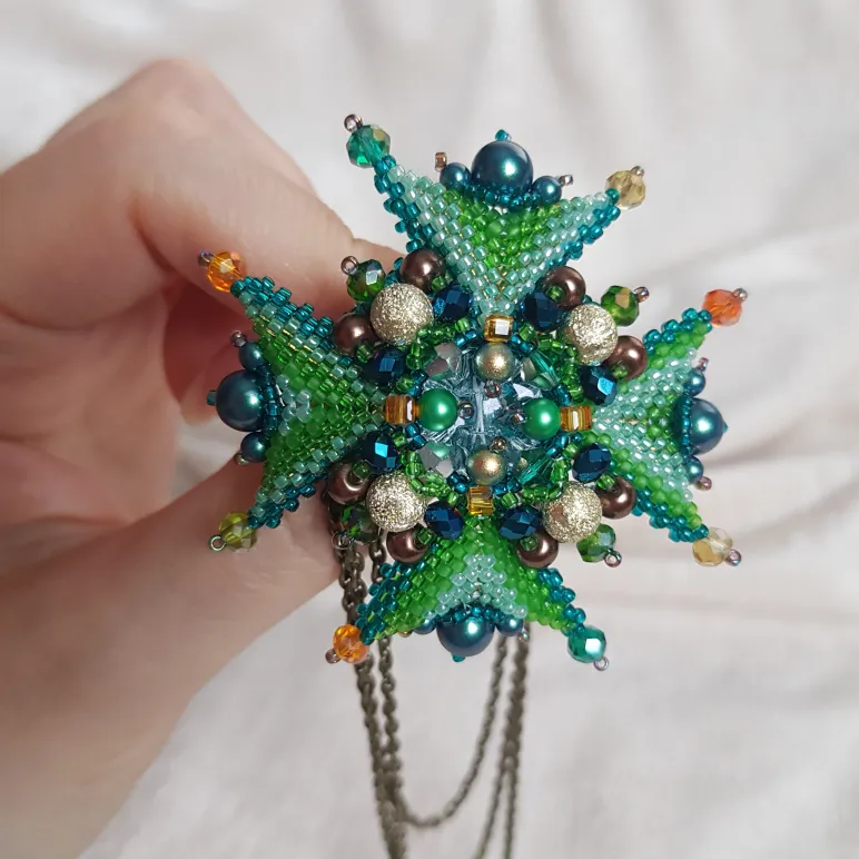 Брошь-орден-подвеска + Брошь и Серьги "Изумруд"