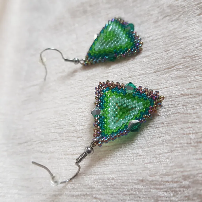 Брошь-орден-подвеска + Брошь и Серьги "Изумруд"