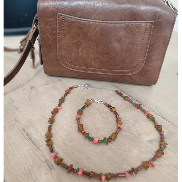 Колье и браслет из натуральных камней