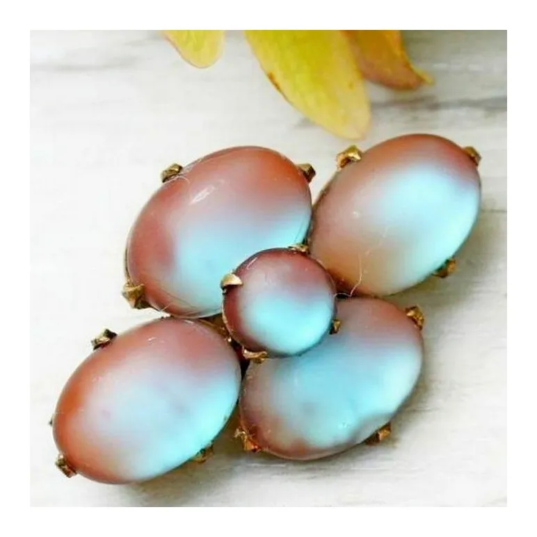 Антикварная брошь с сапфиритами