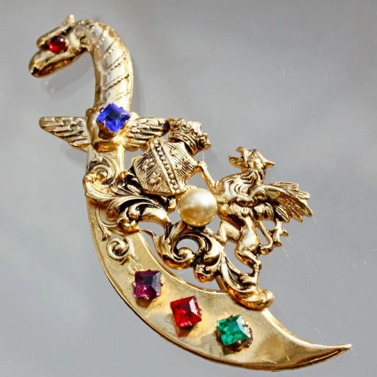 Коллекционная брошь CORO 1940-е