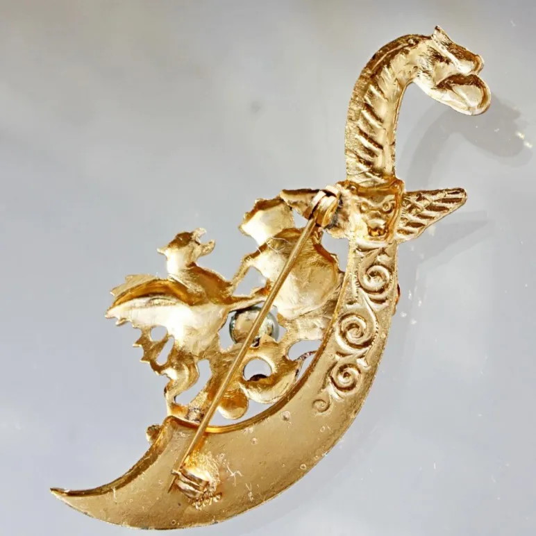 Коллекционная брошь CORO 1940-е