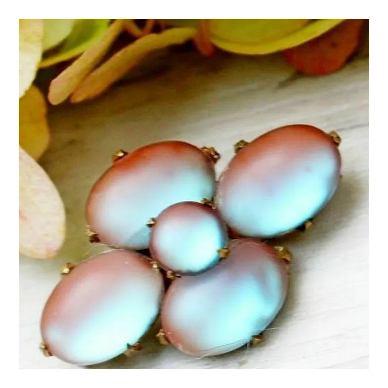 Антикварная брошь с сапфиритами