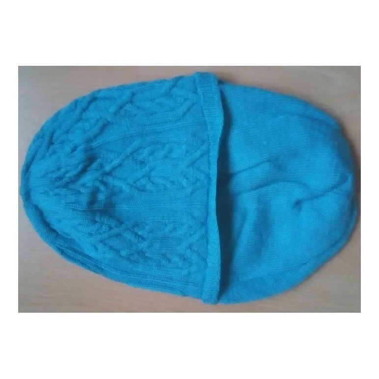 Комплект из шапки и шейного платка