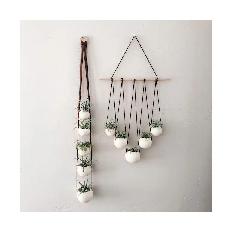 Кашпо настенное